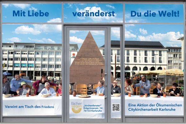 Aktion Fächersegen - Schaufenstergestaltung in der Karlsruher Innenstadt