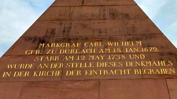 Fächersegen Karlsruhe - Besichtigung und Stadtrundgang - Pyramide am Marktplatz