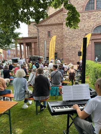 Ökumenische Citykirchenarbeit Karlsruhe, Segnungsgottesdienst für Mensch und Tier