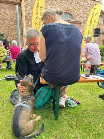Ökumenische Citykirchenarbeit Karlsruhe, Segnungsgottesdienst für Mensch und Tier