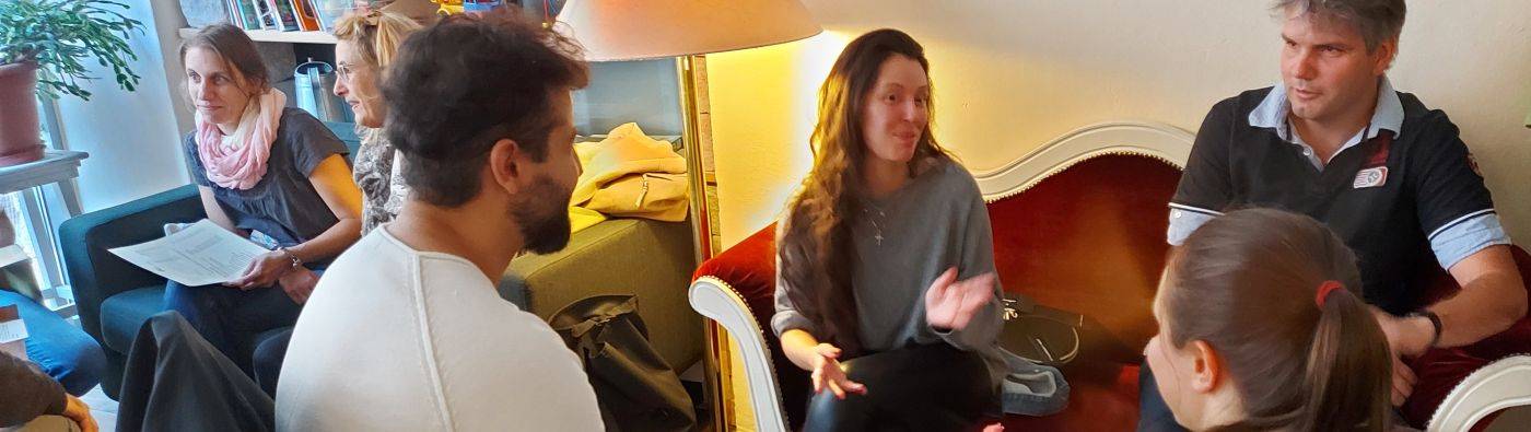 Ökumenische Citykirchenarbeit lädt zum neuen Citytreff im Cafe Wohnzimmer - Cafe-Seele-Segen