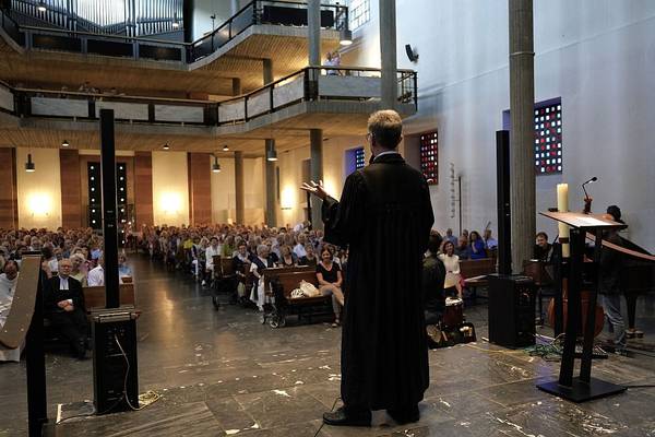 Ökumenische Citykirchenarbeit Karlsruhe - Verabschiedung Citypfarrer Dirk Keller